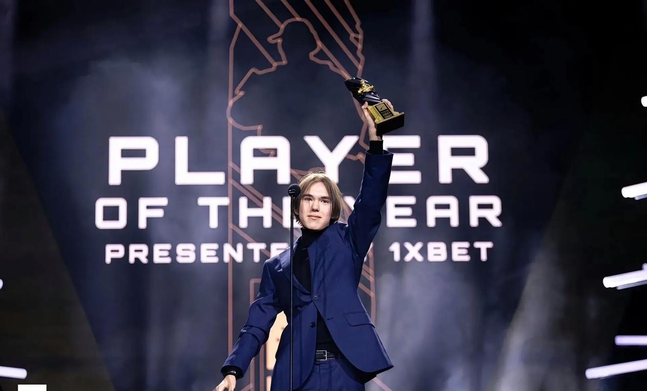 369 ：感觉今天杰斯还行，就是没以前玩的那么好了